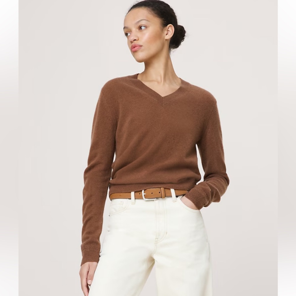 100% Merino Wool- Super Fine V-Neck Brown Sweater Small